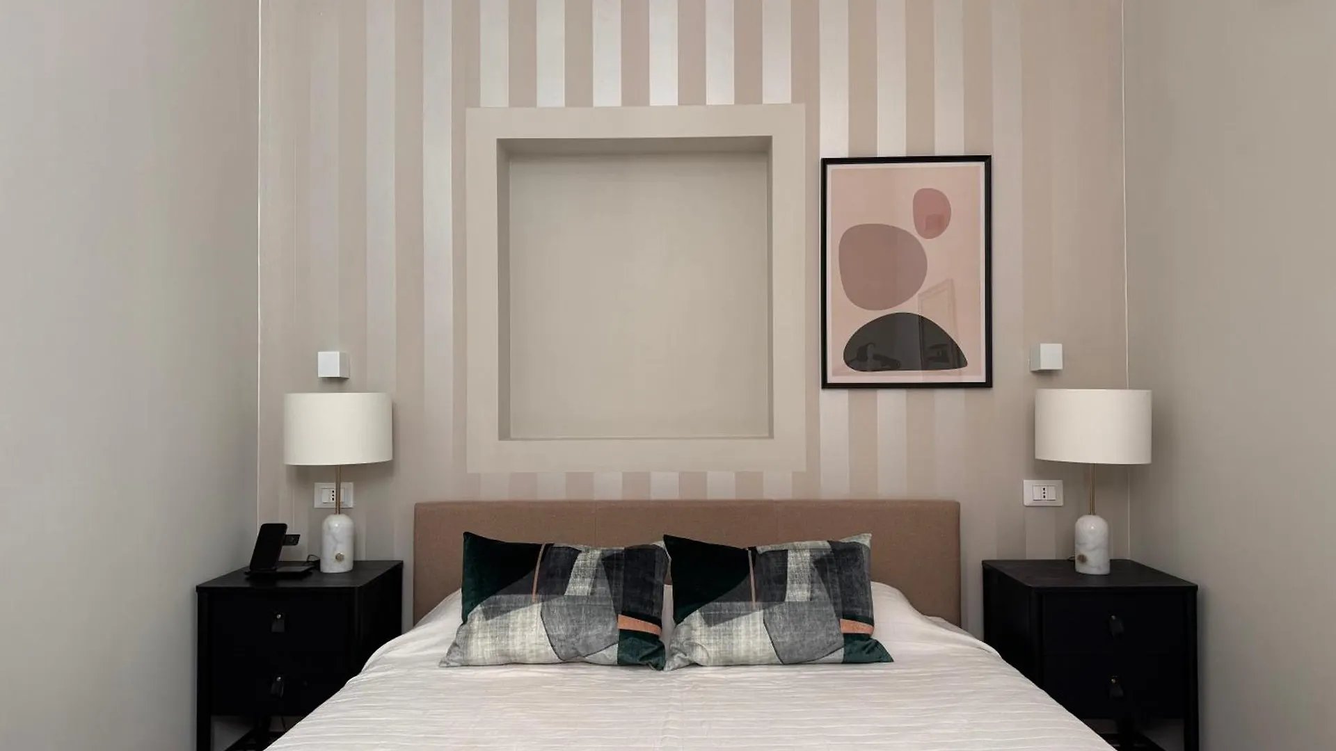 Luxury Cathedral Apartments 팔레르모 0*,  이탈리아