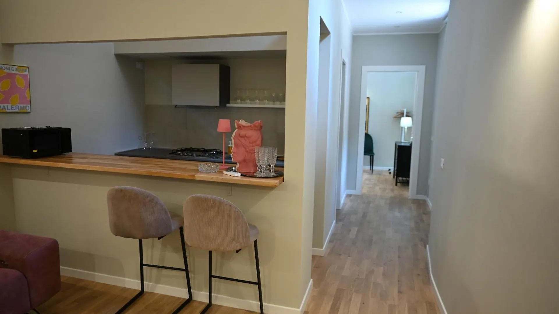 Luxury Cathedral Apartments 팔레르모 0*,