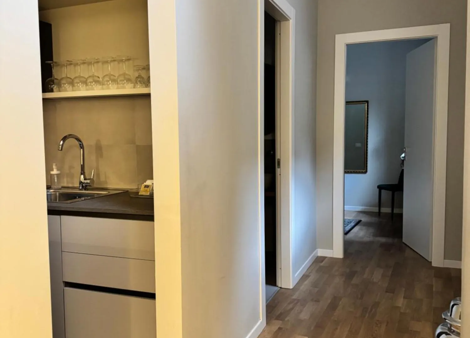 Luxury Cathedral Apartments 팔레르모