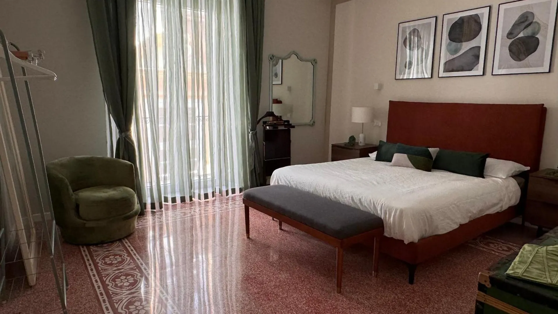 Luxury Cathedral Apartments Palermo