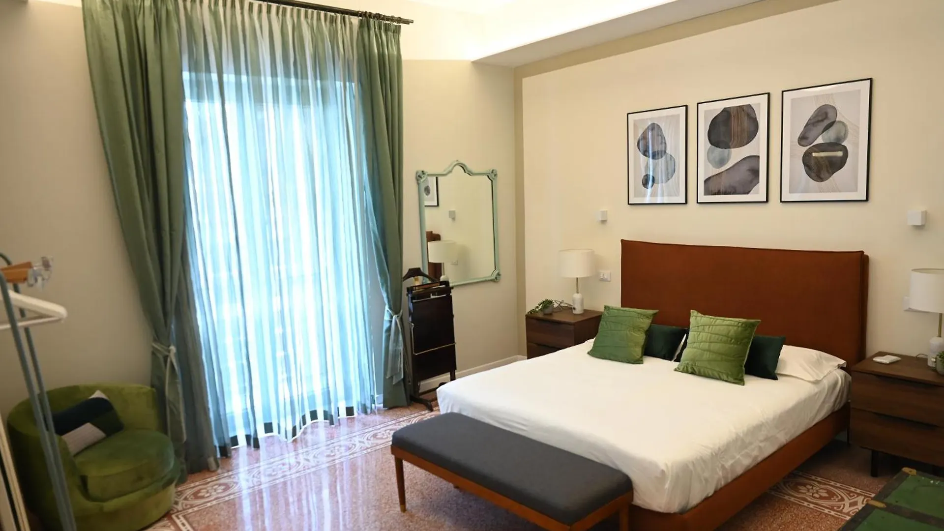 Luxury Cathedral Apartments Palermo Italy